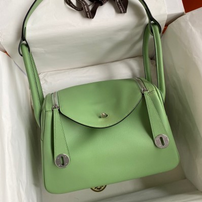 Hermes Lindy 26 Handmade Bag In Vert Cypres Swift Calfskin HD1411Yn66