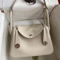 Hermes Lindy 26 Handmade Bag In Craie Clemence Leather HD1385su78