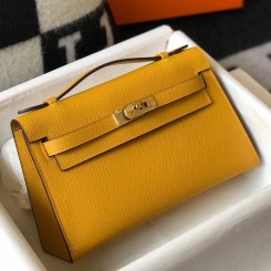 Fake Hermes Kelly Pochette Bag In Yellow Epsom Leather HD1167Sq37