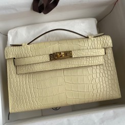 Hermes Kelly Pochette Handmade Bag In Vanille Matte Alligator Leather HD1213DS71