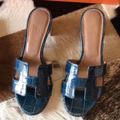 Hermes Oasis Sandals In Blue Shiny Niloticus Crocodile HD1625EW67