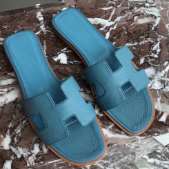 Hermes Oran Slide Sandals In Blue du Nord Epsom Calfskin HD1728mV18
