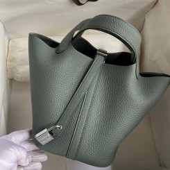 Hermes Picotin Lock 18 Handmade Bag in Vert Amande Clemence Leather HD1844Uf65
