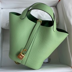 Hermes Picotin Lock 18 Handmade Bag in Vert Criquet Clemence Leather HD1845OZ92