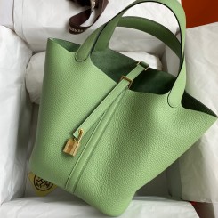 Hermes Picotin Lock 22 Handmade Bag in Vert Criquet Clemence Leather HD1885Ac56