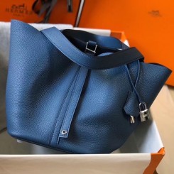 High Quality Fake Hermes Picotin Lock 22 Bag In Blue Agate Clemence Leather HD1851kU69